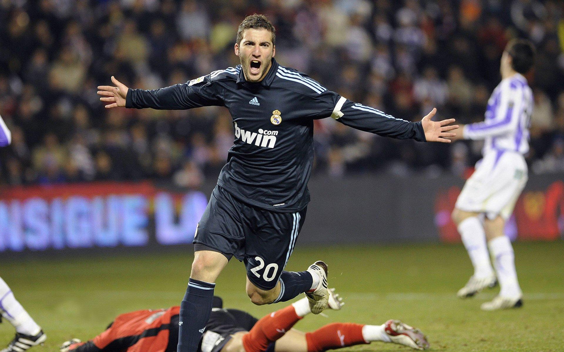 巴萨更衣室力挺特尔施特根,拉波尔塔态度强硬引内部紧张